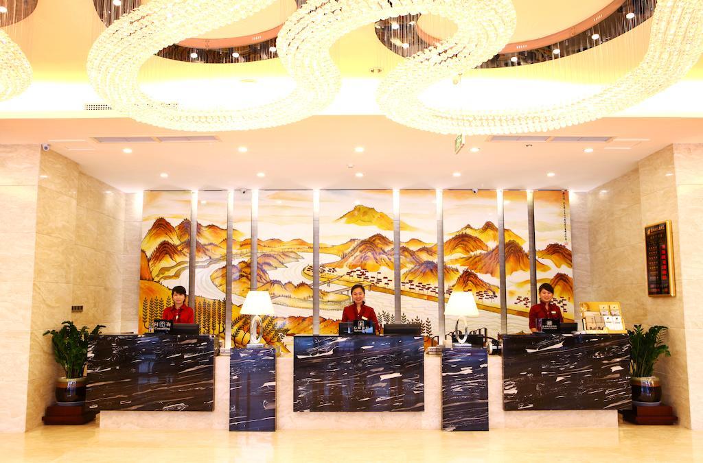 Mingcheng Times Hotel Чэнду Экстерьер фото