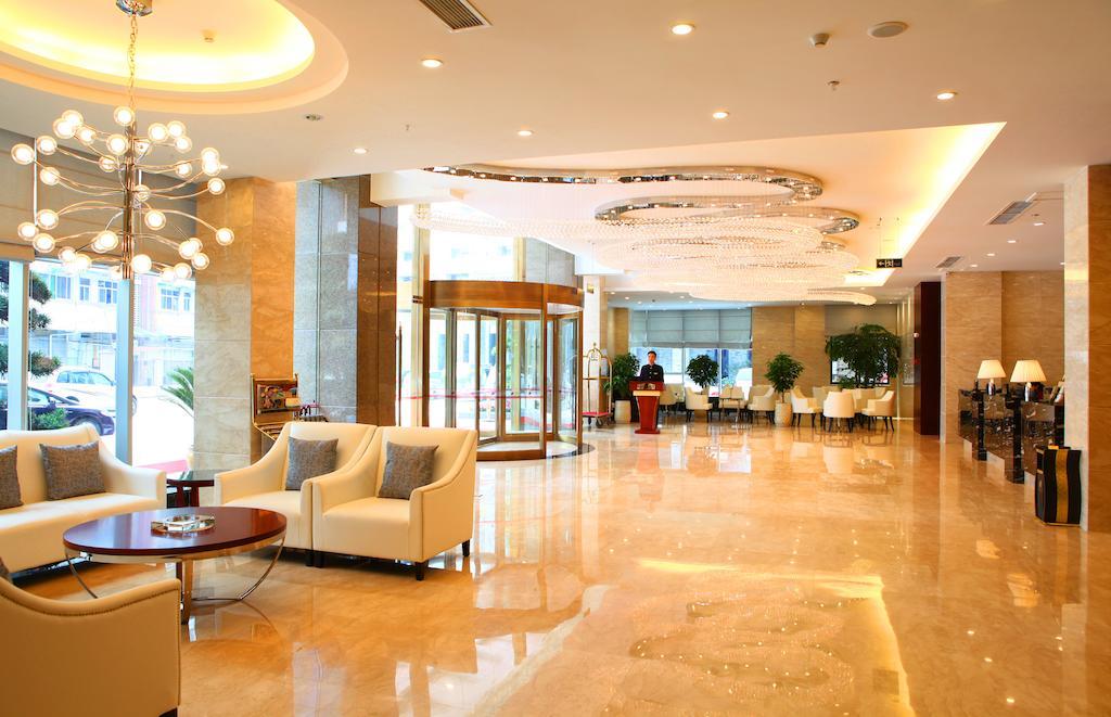 Mingcheng Times Hotel Чэнду Экстерьер фото