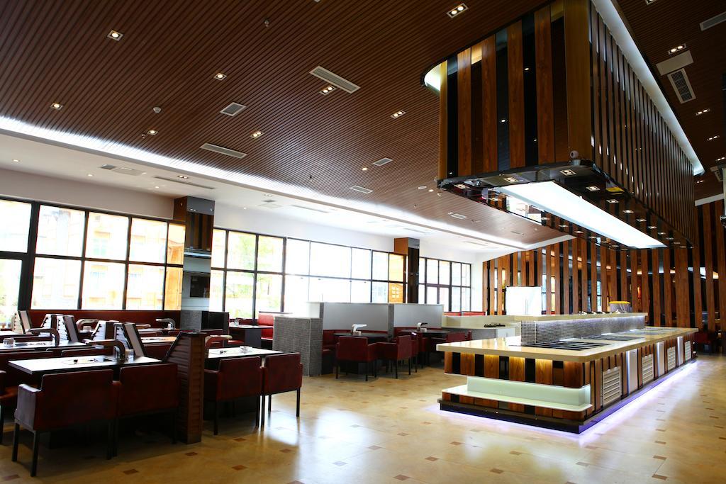 Mingcheng Times Hotel Чэнду Экстерьер фото