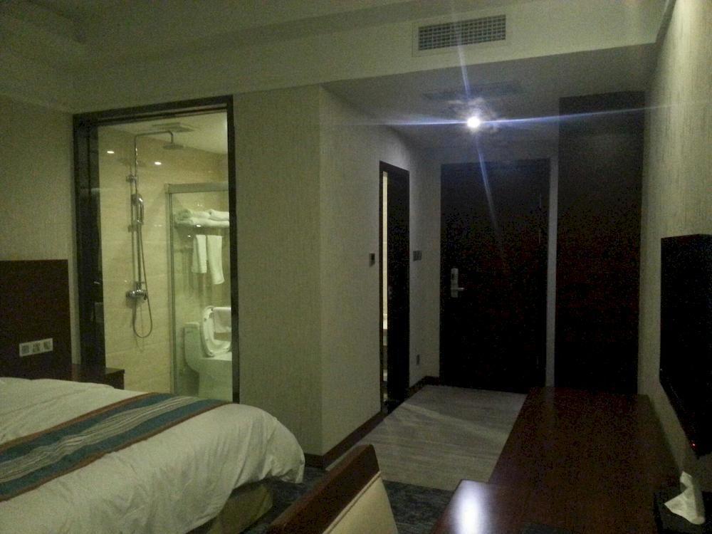 Mingcheng Times Hotel Чэнду Экстерьер фото
