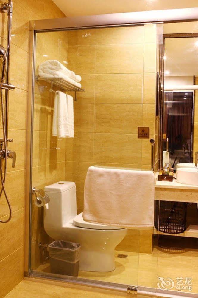 Mingcheng Times Hotel Чэнду Экстерьер фото